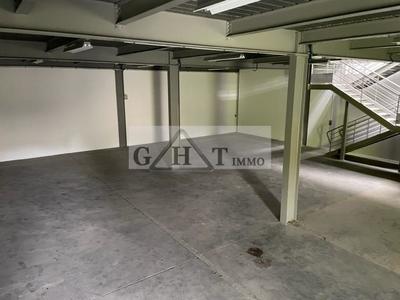 Entrepôt - 607 m²