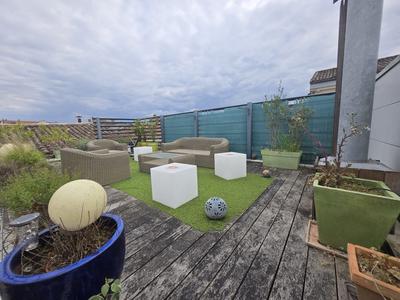 Maison - 198 m² - 7 pièces