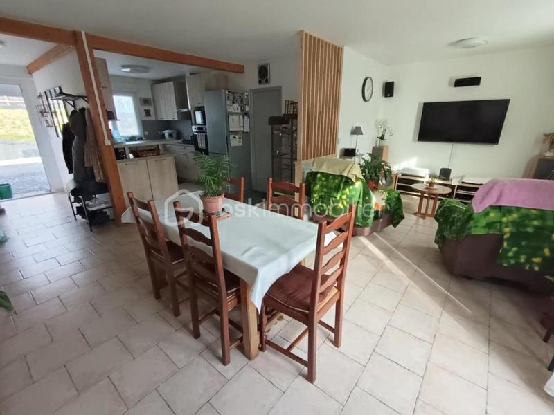 Maison traditionnelle - 75 m² - 3 pièces