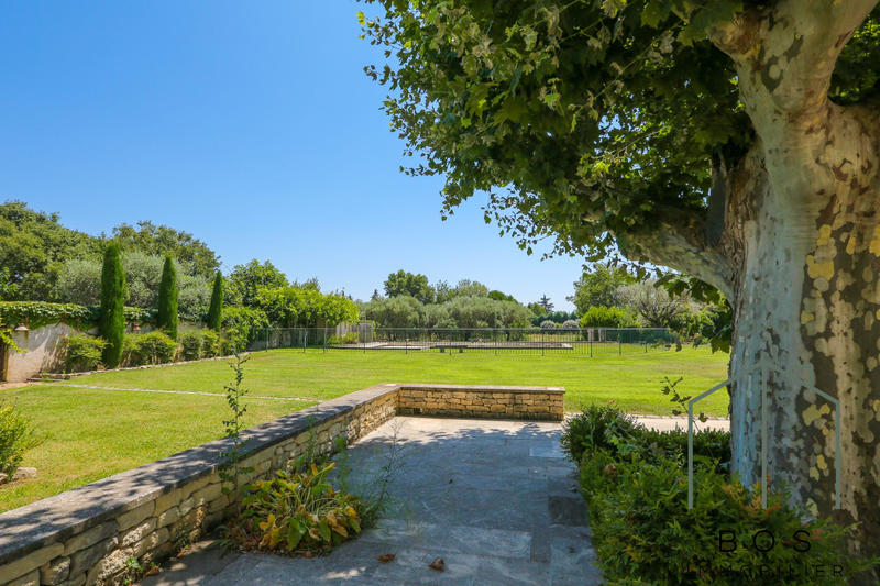 Mas - 348 m² - 8 pièces