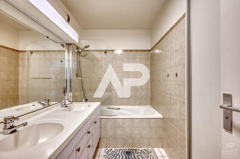 Appartement - 86 m² - 3 pièces