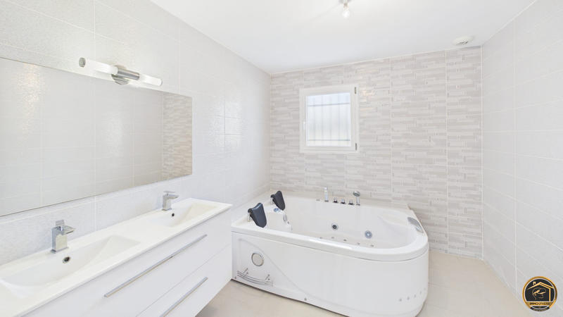 Villa - 125 m² - 4 pièces