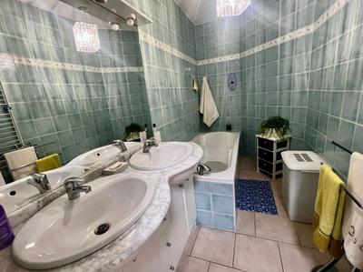 Maison de village - 84 m² - 4 pièces