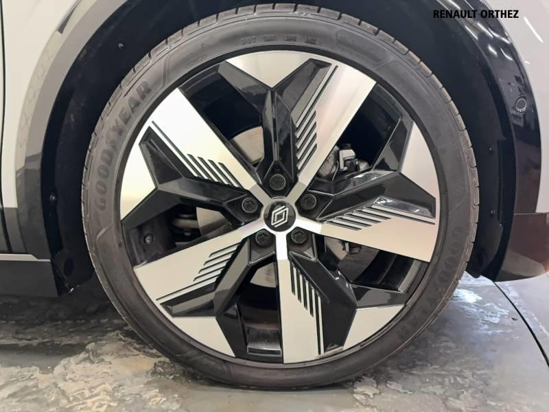 Renault Mégane E-Tech 220 ch autonomie confort Gsr2 Techno