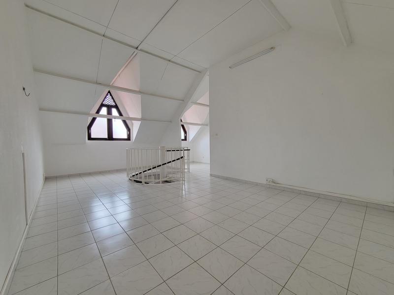 Immeuble - 298 m² - 6 pièces