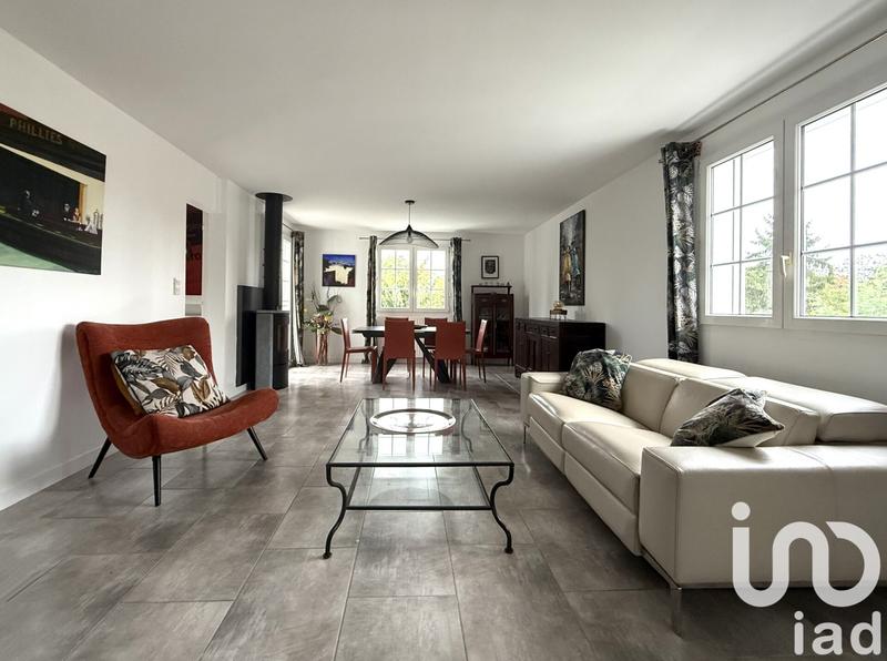 Maison - 170 m² - 9 pièces