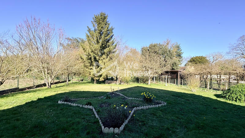 Maison - 202 m² - 11 pièces