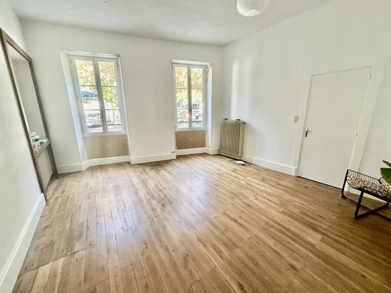 Bureau - 50 m² - 3 pièces