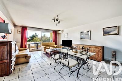 Appartement - 90 m² - 3 pièces