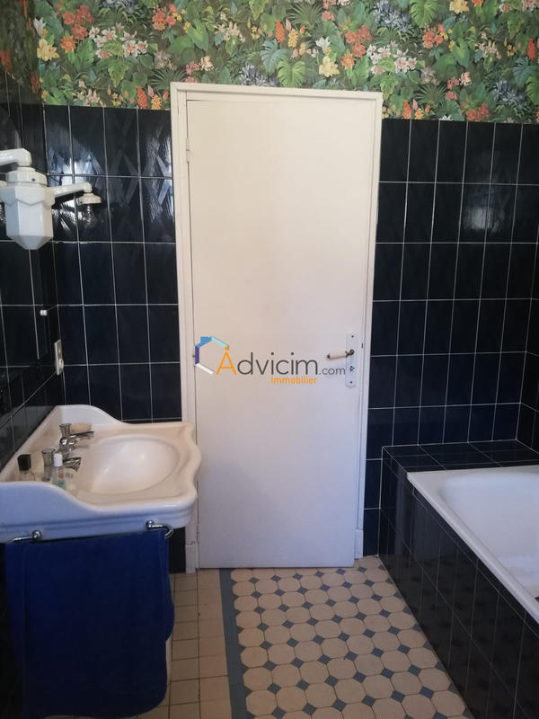 Maison - 182 m² - 6 pièces