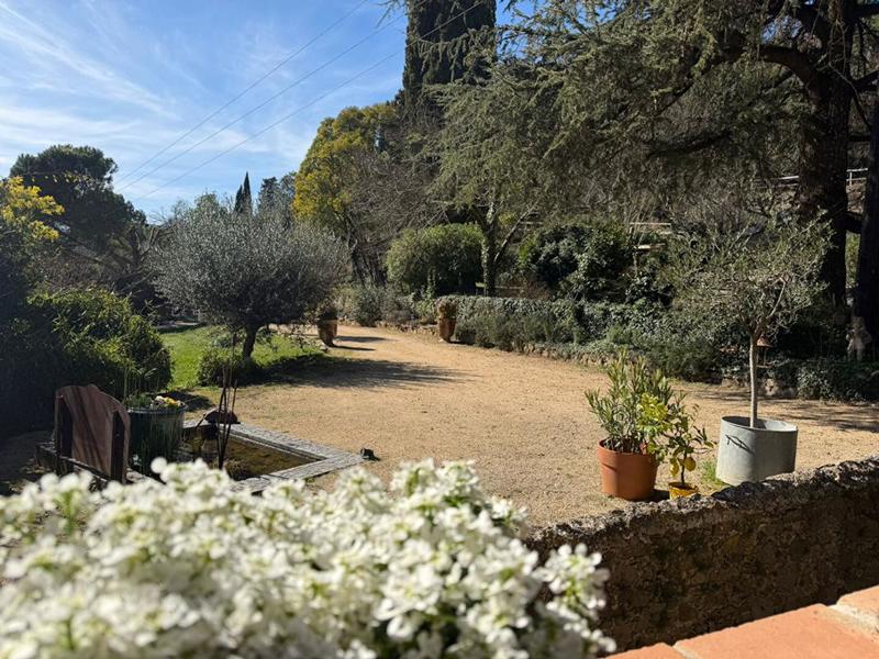 Mas - 523 m² - 15 pièces