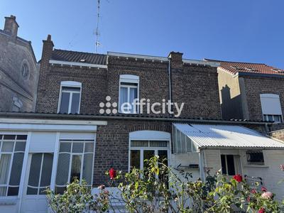 Maison - 138 m² - 8 pièces