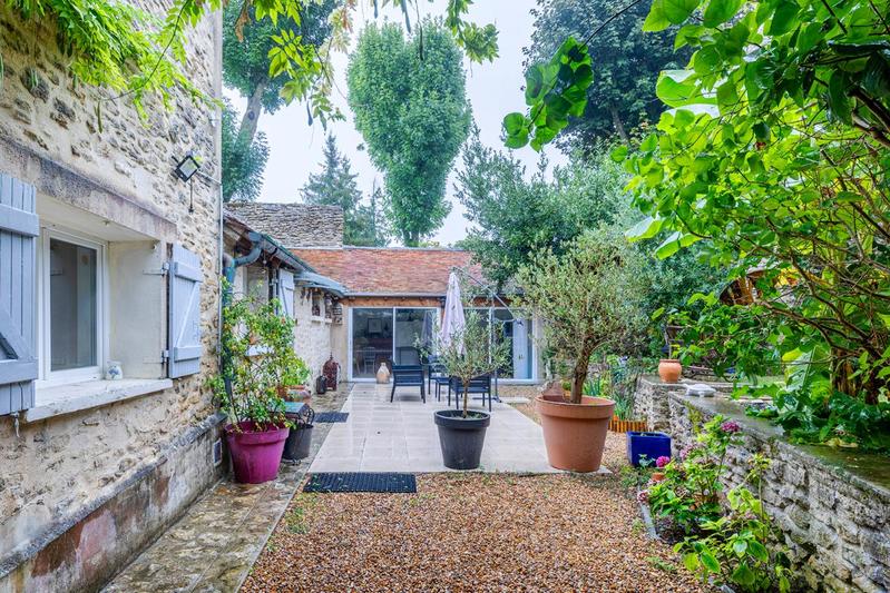 Maison - 99 m² - 4 pièces