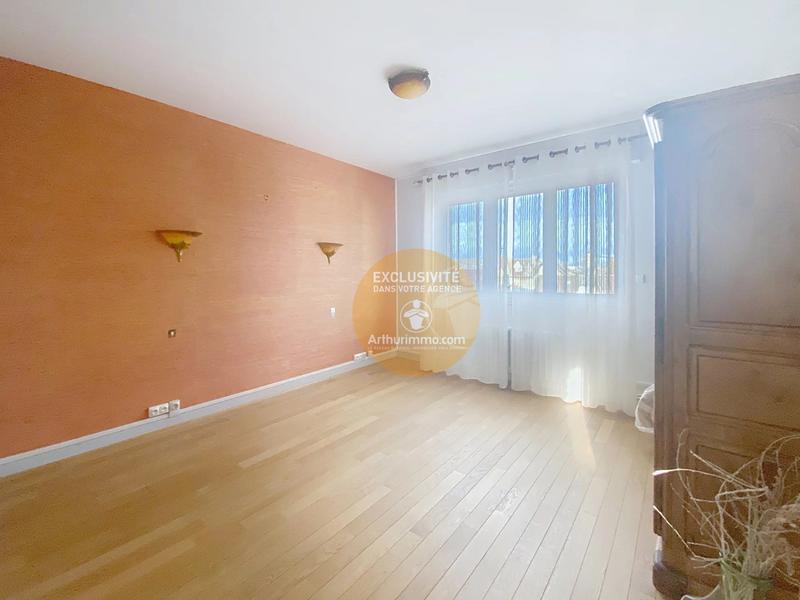 Appartement - 94 m² - 4 pièces