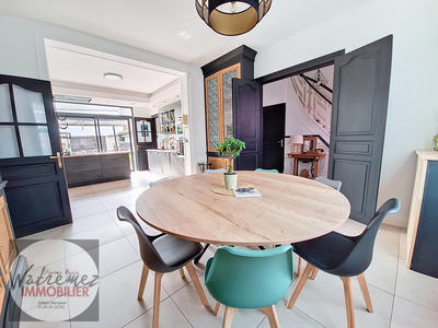 Maison - 185 m² - 7 pièces