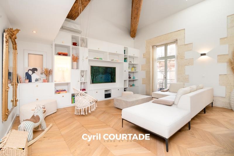 Appartement bourgeois - 130 m² - 4 pièces