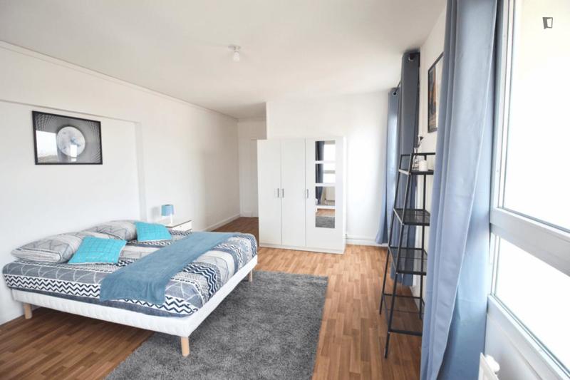 Chambre - 22 m² - 4 pièces