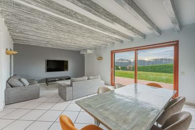 Maison - 230 m² - 7 pièces