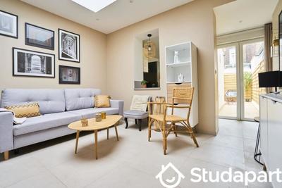 Chambre - 12 m² - 1 pièce