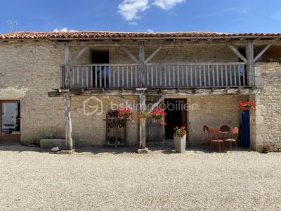 Propriété - 248 m² - 10 pièces