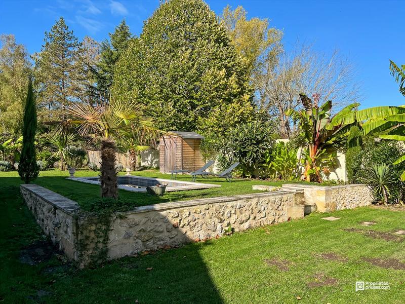 Maison - 105 m² - 4 pièces