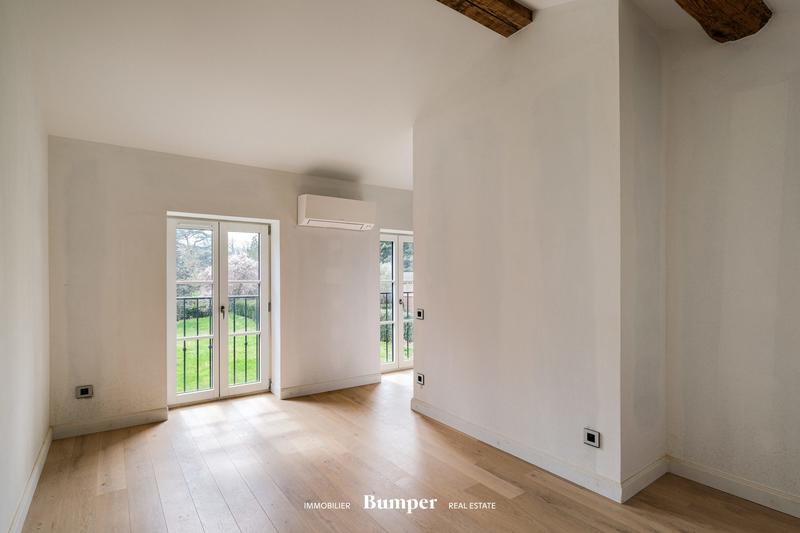 Maison ancienne - 244 m² - 7 pièces