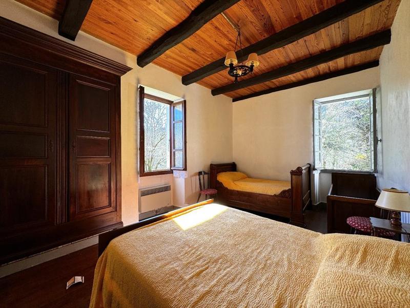 Maison - 190 m² - 10 pièces