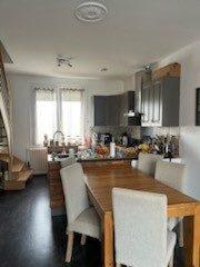 Maison - 93 m² - 6 pièces