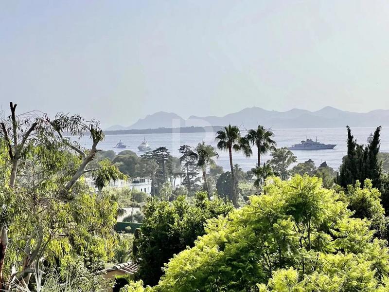 Appartement - 138 m² - 4 pièces