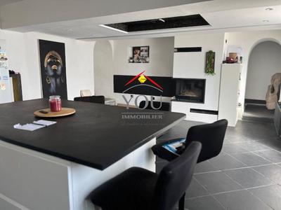 Maison - 113 m² - 7 pièces