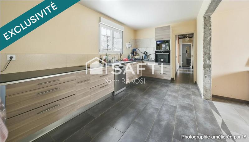 Maison - 160 m² - 8 pièces