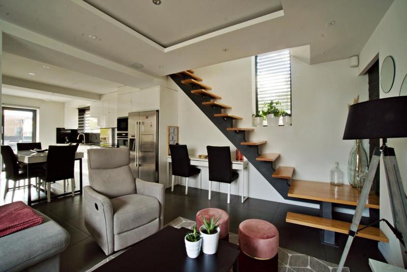 Maison - 83 m² - 4 pièces