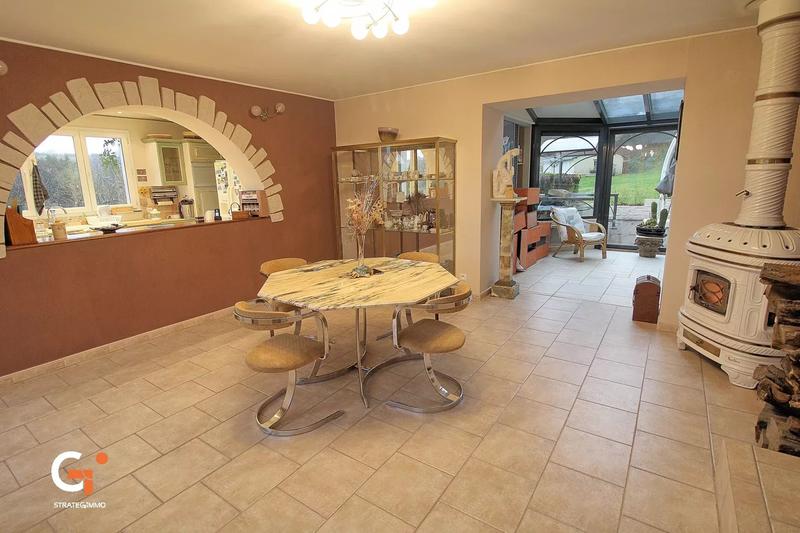 Maison - 189 m² - 6 pièces