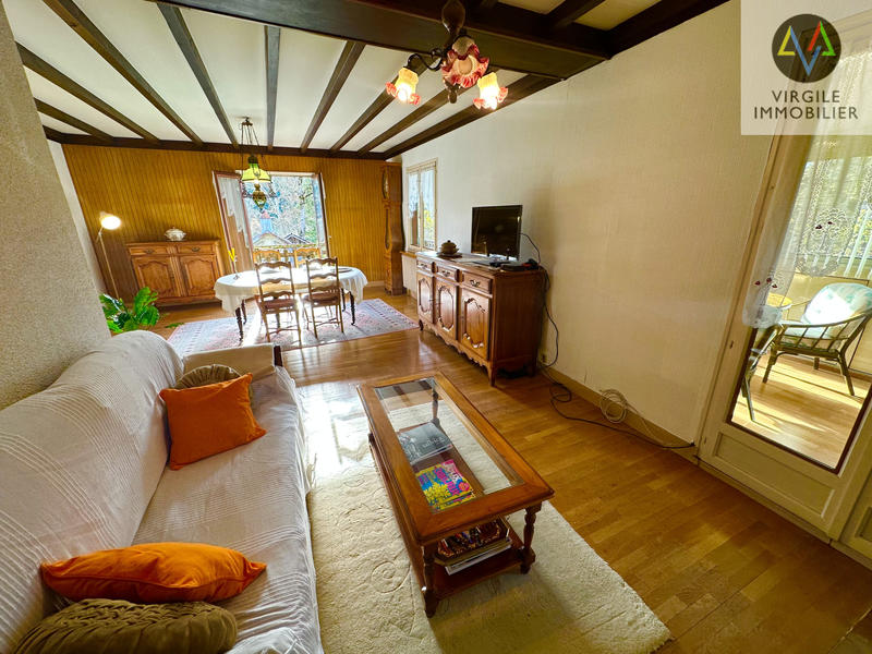 Maison - 180 m² - 7 pièces