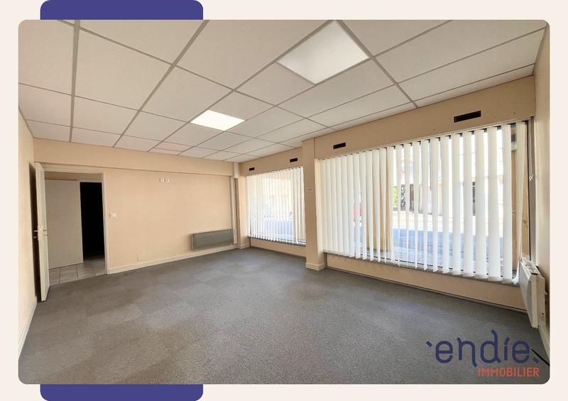 Local d'activités - 95 m² - 6 pièces