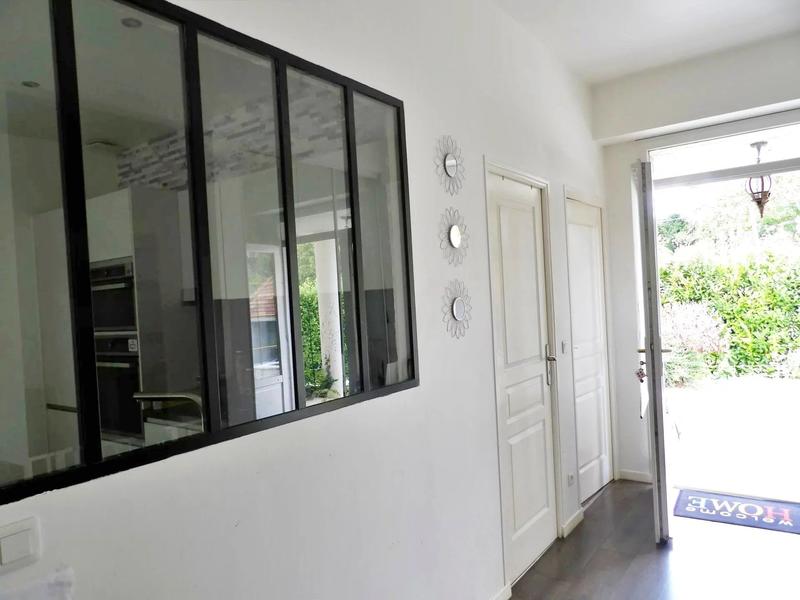 Maison - 220 m² - 8 pièces