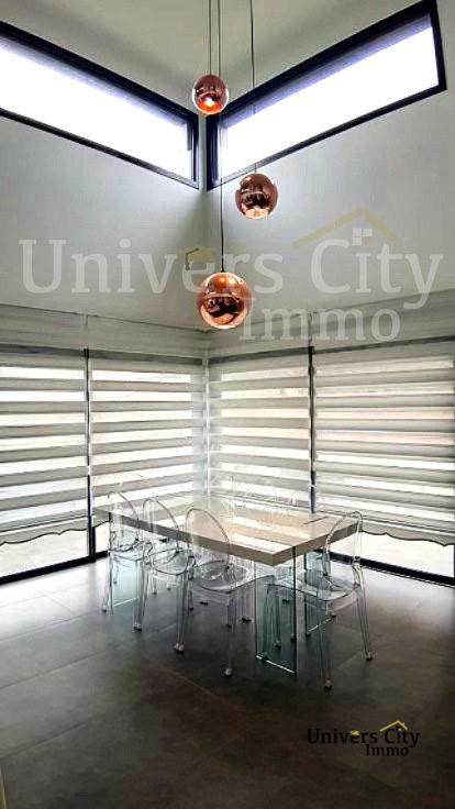 Maison contemporaine - 167 m² - 6 pièces