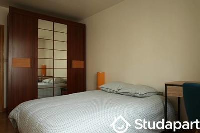 Chambre - 11 m² - 1 pièce