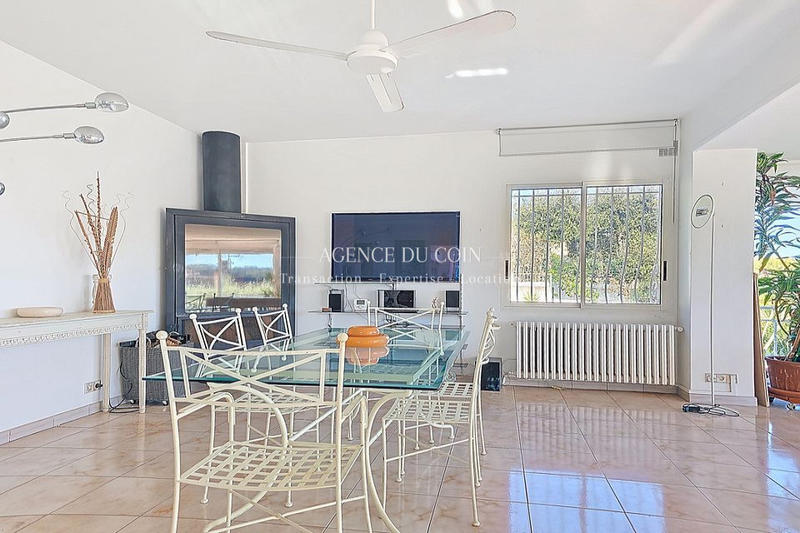 Maison - 199 m² - 7 pièces