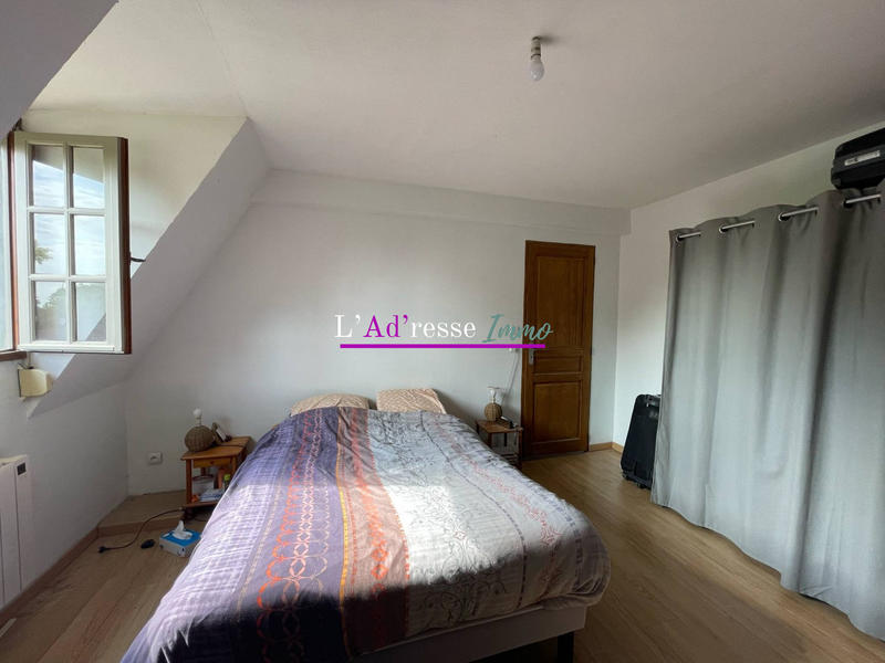 Maison - 180 m² - 6 pièces