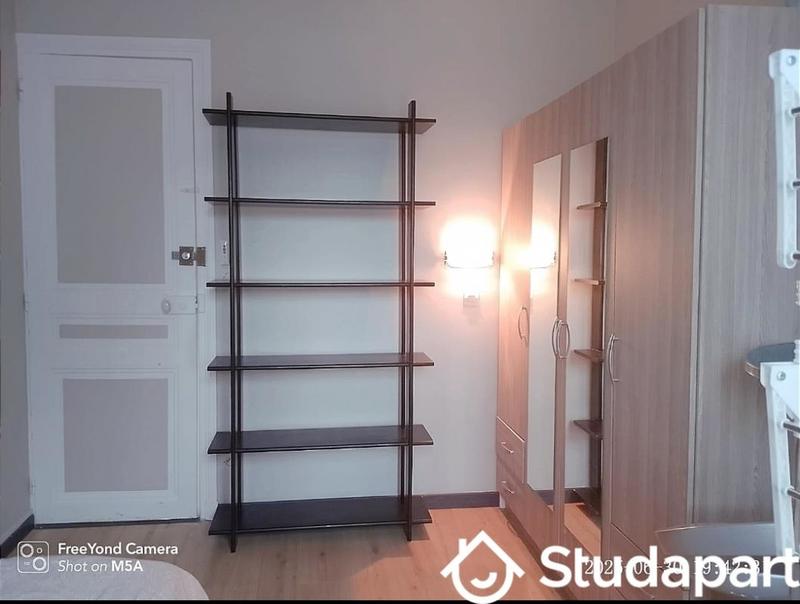 Chambre - 10 m² - 1 pièce