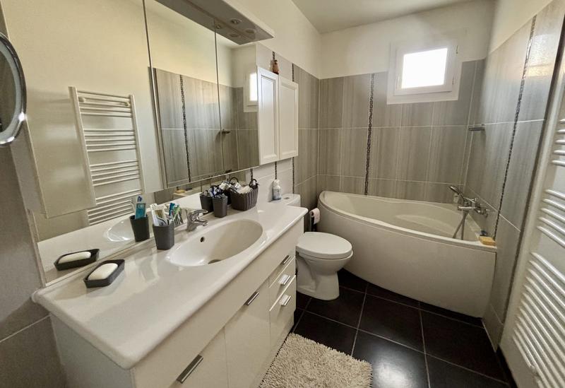 Villa - 101 m² - 5 pièces