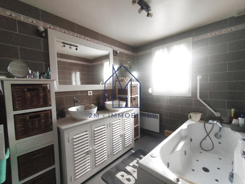 Maison - 98 m² - 4 pièces