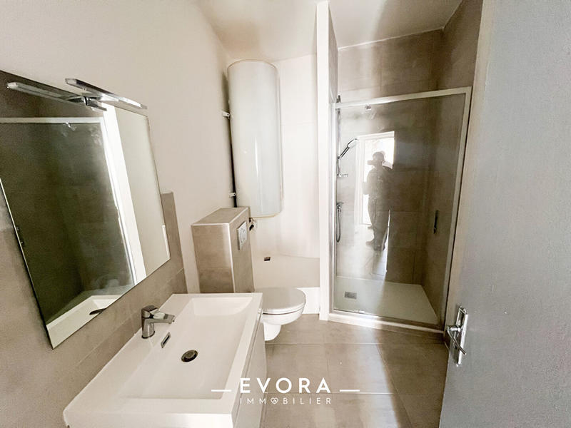 Immeuble - 8 pièces