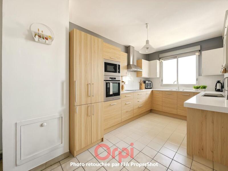 Appartement - 137 m² - 6 pièces