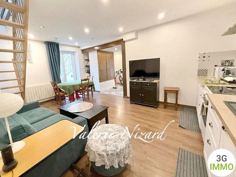 Villa - 164 m² - 9 pièces