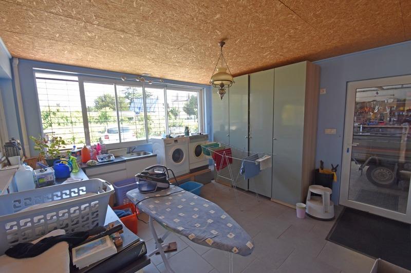 Maison - 358 m² - 10 pièces