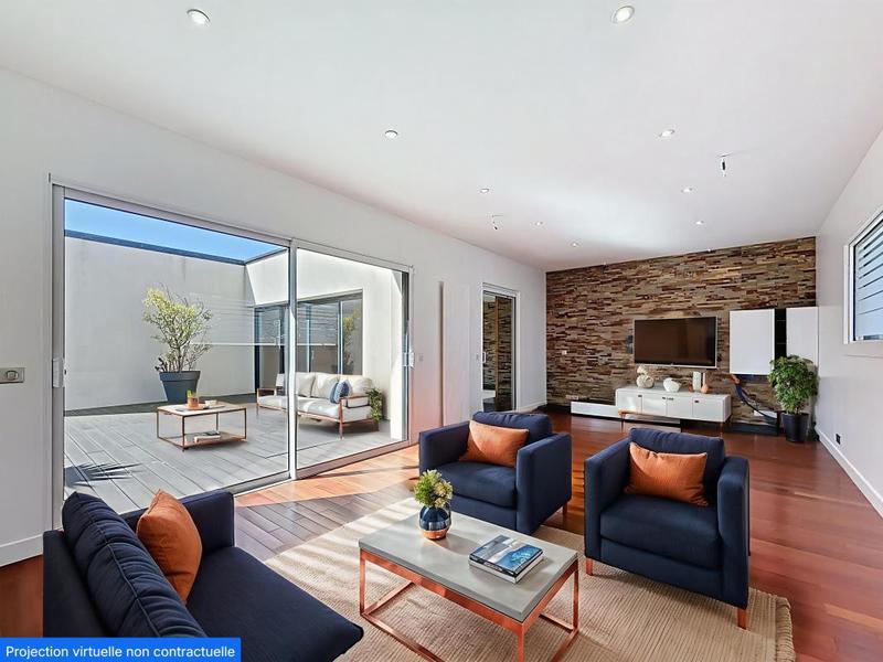 Maison - 222 m² - 7 pièces