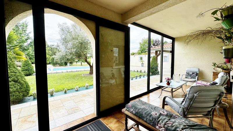 Maison - 348 m² - 11 pièces