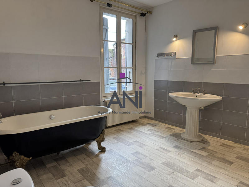 Maison - 122 m² - 4 pièces